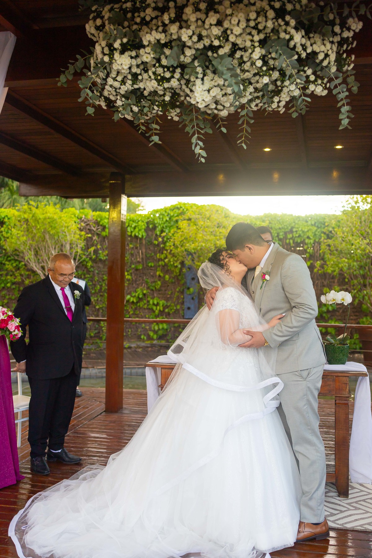 Fotos Casamento Casal Noivos Cassiane & Carlos na cidade de Nova Odessa SP no espaço Villa Harmonia Eventos imagens de Fotografia pelo Fotógrafo Denis Silveira Especializado em Casamentos