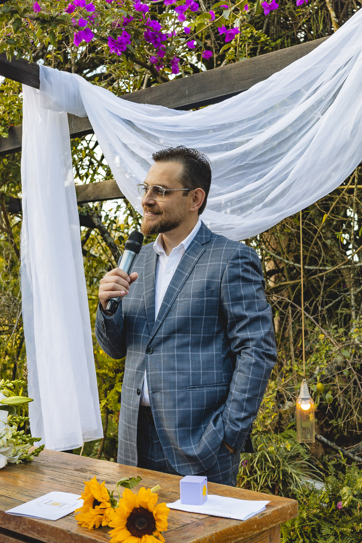 Fotos Casamento Casal Noivos Lauren e Thiago em Poços de Caldas Minas Gerais cidade do interior de MG imagens pelo fotografo Denis Silveira Especializado em Casamentos