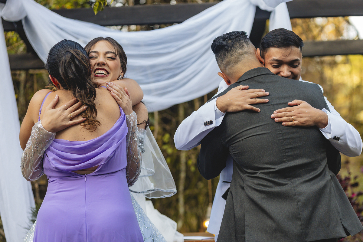 Fotos Casamento Casal Noivos Lauren e Thiago em Poços de Caldas Minas Gerais cidade do interior de MG imagens pelo fotografo Denis Silveira Especializado em Casamentos