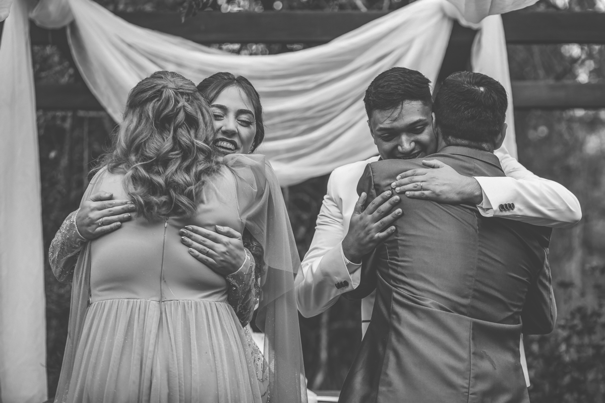 Fotos Casamento Casal Noivos Lauren e Thiago em Poços de Caldas Minas Gerais cidade do interior de MG imagens pelo fotografo Denis Silveira Especializado em Casamentos