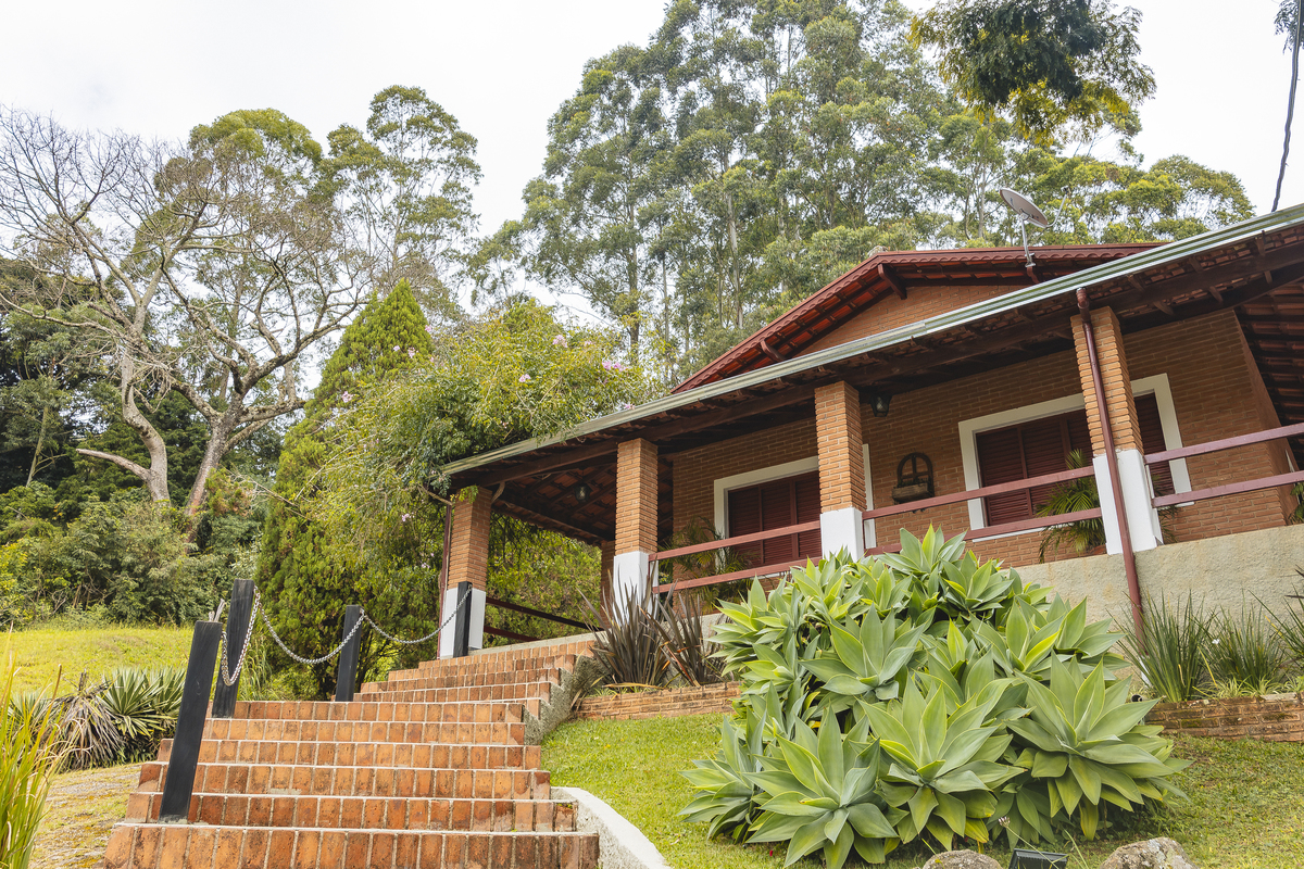 Fotos Casamento Casal Noivos Lauren e Thiago em Poços de Caldas Minas Gerais cidade do interior de MG imagens pelo fotografo Denis Silveira Especializado em Casamentos