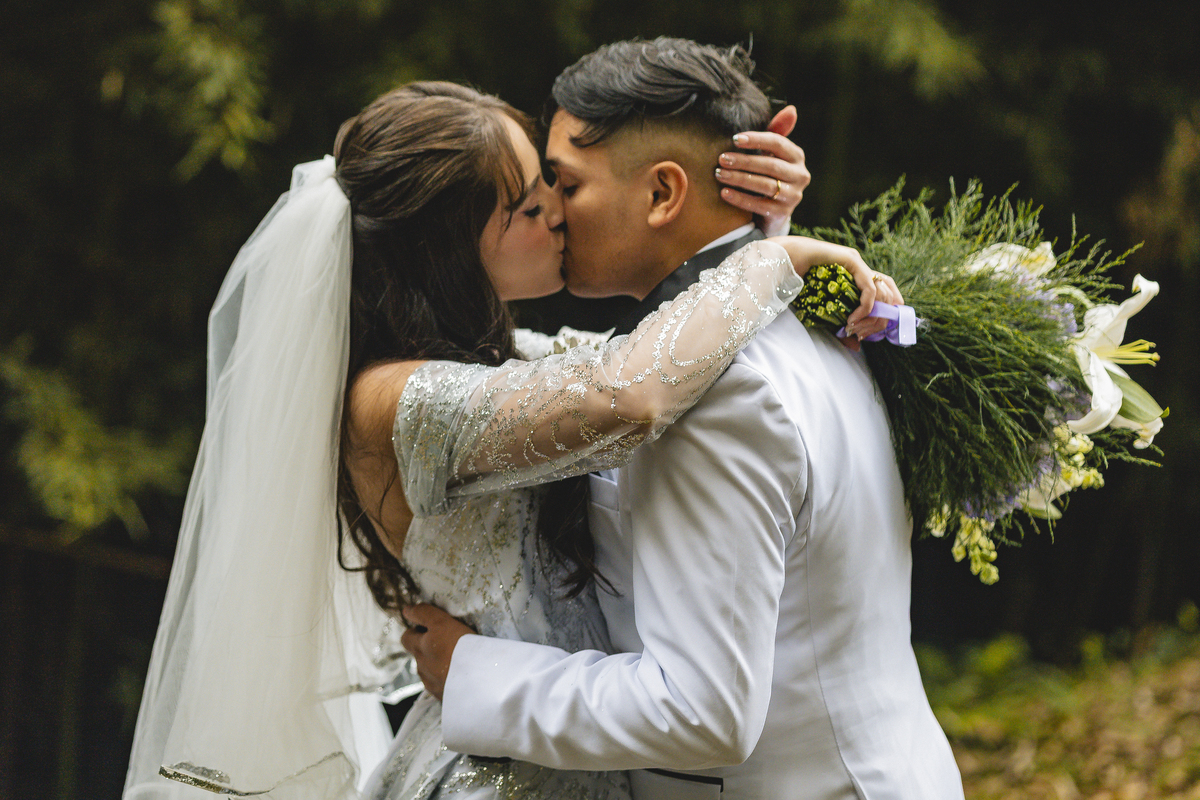 Fotos Casamento Casal Noivos Lauren e Thiago em Poços de Caldas Minas Gerais cidade do interior de MG imagens pelo fotografo Denis Silveira Especializado em Casamentos