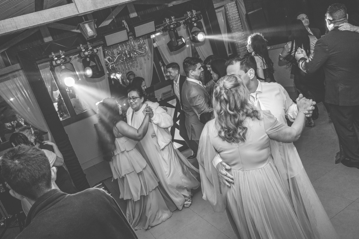 Fotos Casamento Casal Noivos Lauren e Thiago em Poços de Caldas Minas Gerais cidade do interior de MG imagens pelo fotografo Denis Silveira Especializado em Casamentos