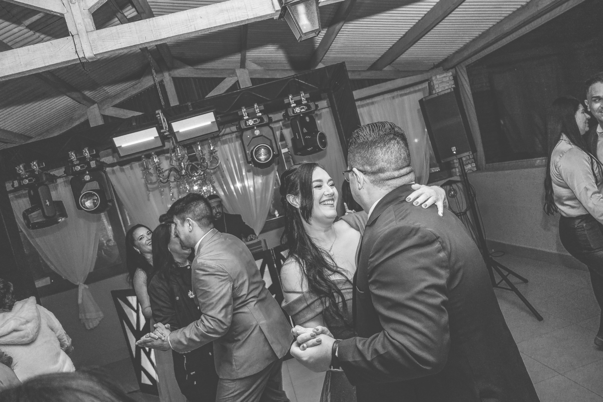 Fotos Casamento Casal Noivos Lauren e Thiago em Poços de Caldas Minas Gerais cidade do interior de MG imagens pelo fotografo Denis Silveira Especializado em Casamentos