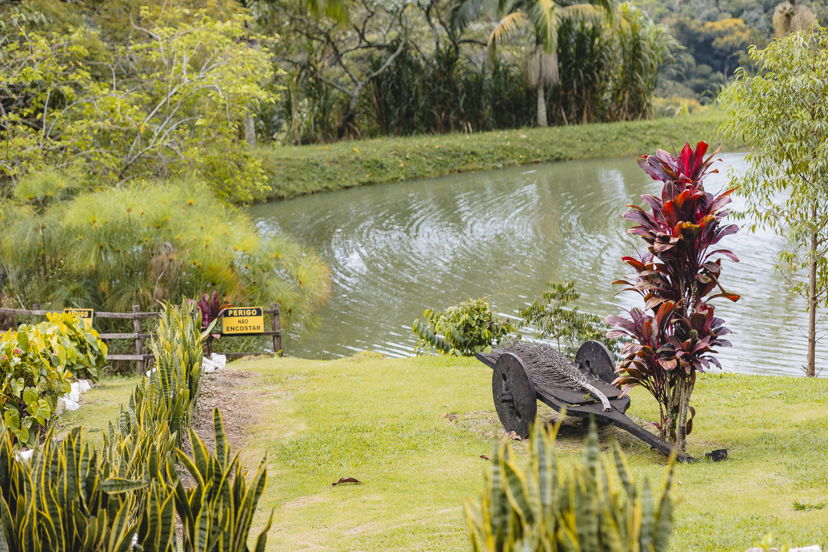Fotos Casamento Casal Noivos Lauren e Thiago em Poços de Caldas Minas Gerais cidade do interior de MG imagens pelo fotografo Denis Silveira Especializado em Casamentos