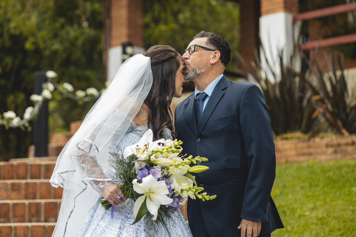 Fotos Casamento Casal Noivos Lauren e Thiago em Poços de Caldas Minas Gerais cidade do interior de MG imagens pelo fotografo Denis Silveira Especializado em Casamentos