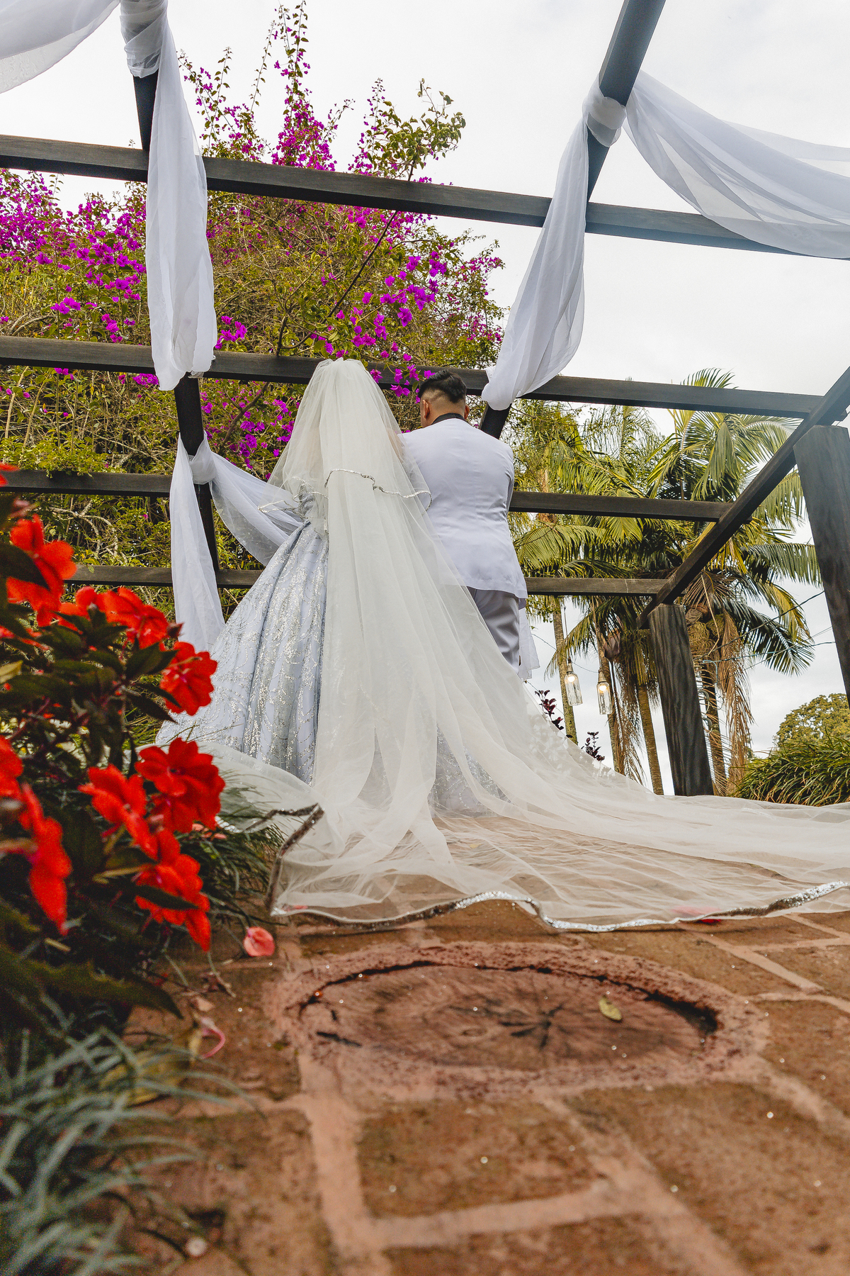 Fotos Casamento Casal Noivos Lauren e Thiago em Poços de Caldas Minas Gerais cidade do interior de MG imagens pelo fotografo Denis Silveira Especializado em Casamentos