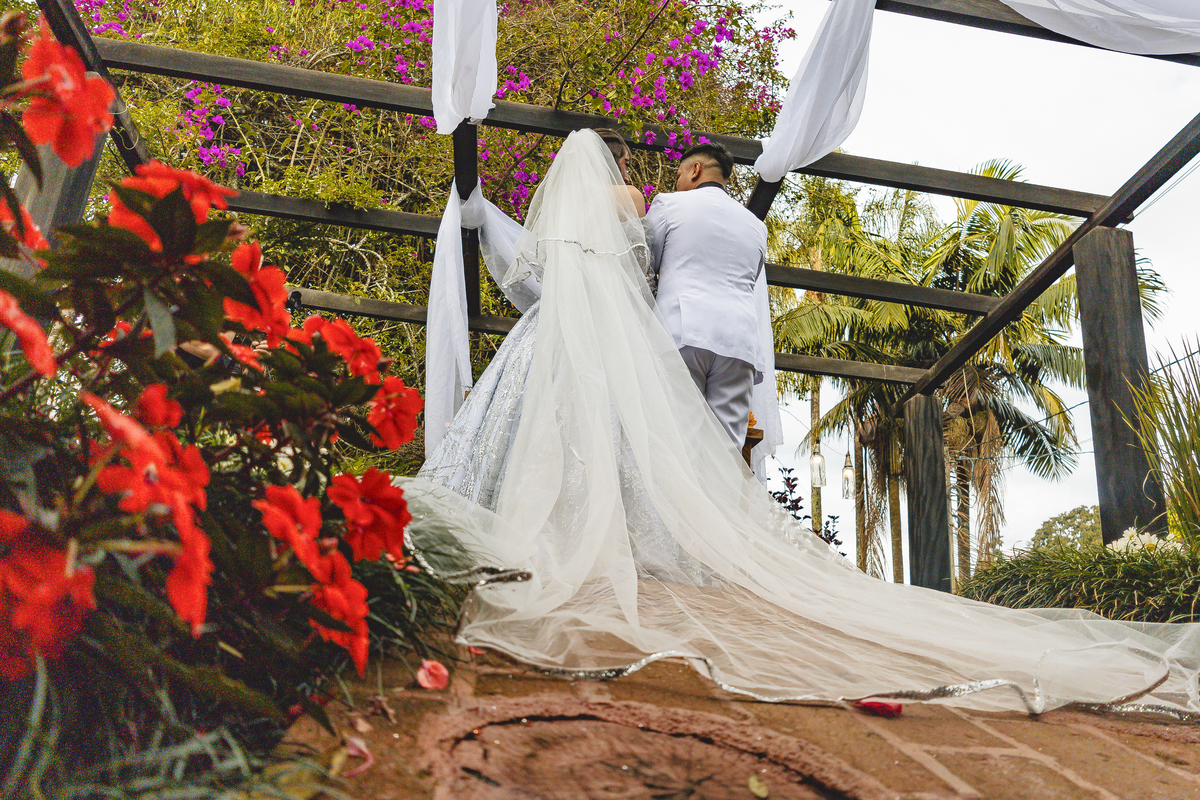 Fotos Casamento Casal Noivos Lauren e Thiago em Poços de Caldas Minas Gerais cidade do interior de MG imagens pelo fotografo Denis Silveira Especializado em Casamentos