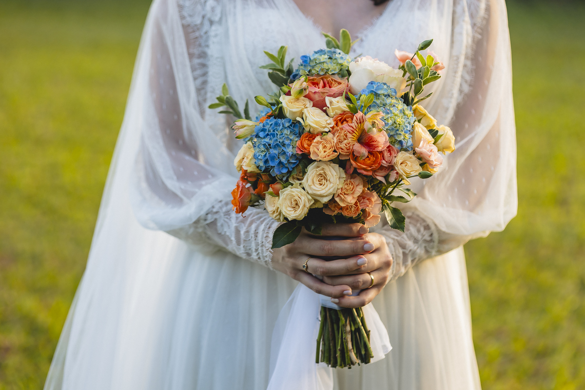 Fotos Casamento em Fazenda São José Evento em Aracoiaba da Serra SP Casal de Noivos Vanessa e Luiz Carlos Cerimonia de Matrimonio de Dia no Campo ao Ar livre Imagens pelo Fotografo Denis Silveira Especializado em Fotografia de Casamentos