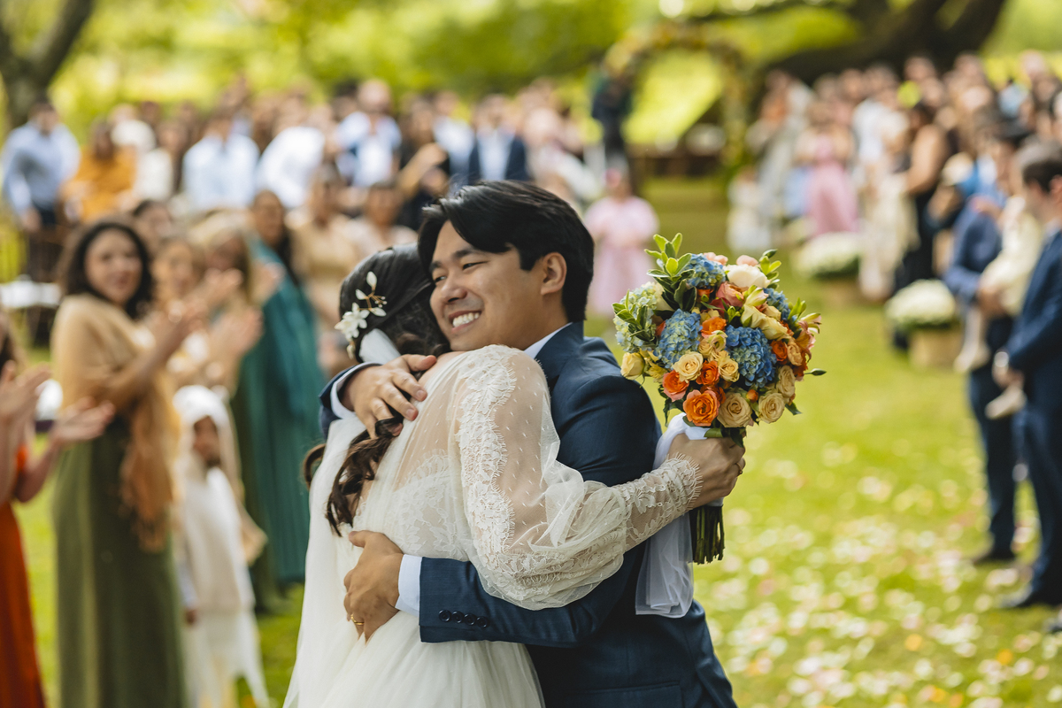 Fotos Casamento em Fazenda São José Evento em Aracoiaba da Serra SP Casal de Noivos Vanessa e Luiz Carlos Cerimonia de Matrimonio de Dia no Campo ao Ar livre Imagens pelo Fotografo Denis Silveira Especializado em Fotografia de Casamentos
