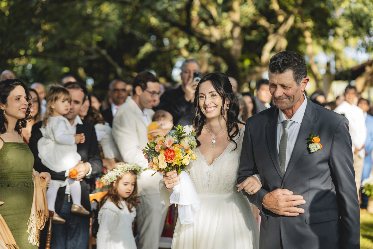Fotos Casamento em Fazenda São José Evento em Aracoiaba da Serra SP Casal de Noivos Vanessa e Luiz Carlos Cerimonia de Matrimonio de Dia no Campo ao Ar livre Imagens pelo Fotografo Denis Silveira Especializado em Fotografia de Casamentos