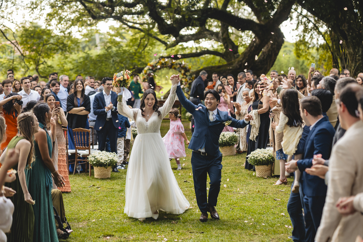 Fotos Casamento em Fazenda São José Evento em Aracoiaba da Serra SP Casal de Noivos Vanessa e Luiz Carlos Cerimonia de Matrimonio de Dia no Campo ao Ar livre Imagens pelo Fotografo Denis Silveira Especializado em Fotografia de Casamentos