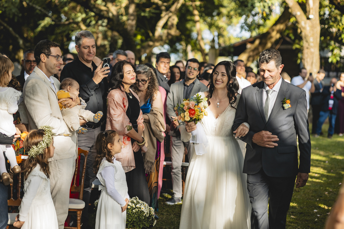 Fotos Casamento em Fazenda São José Evento em Aracoiaba da Serra SP Casal de Noivos Vanessa e Luiz Carlos Cerimonia de Matrimonio de Dia no Campo ao Ar livre Imagens pelo Fotografo Denis Silveira Especializado em Fotografia de Casamentos