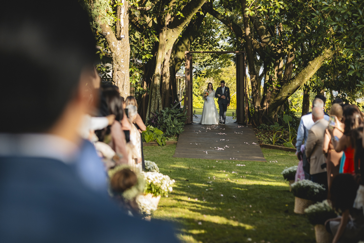 Fotos Casamento em Fazenda São José Evento em Aracoiaba da Serra SP Casal de Noivos Vanessa e Luiz Carlos Cerimonia de Matrimonio de Dia no Campo ao Ar livre Imagens pelo Fotografo Denis Silveira Especializado em Fotografia de Casamentos