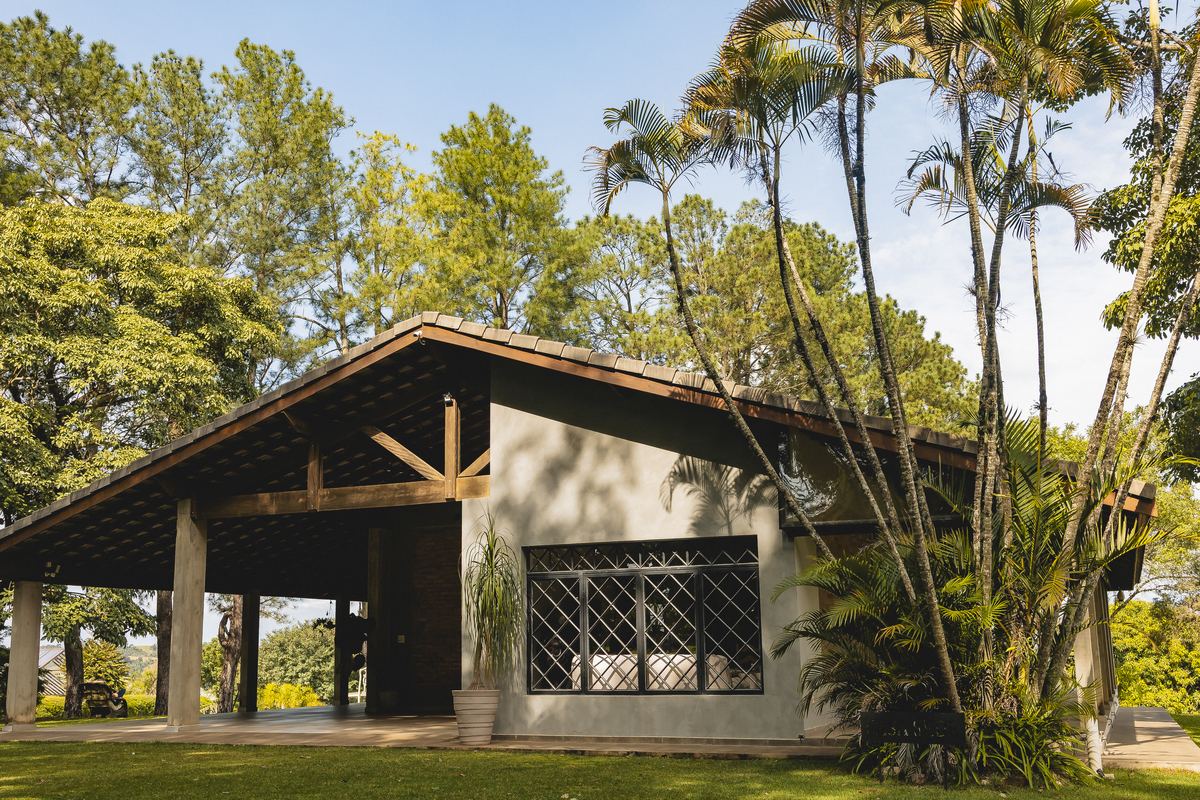 Fotos Casamento em Fazenda São José Evento em Aracoiaba da Serra SP Casal de Noivos Vanessa e Luiz Carlos Cerimonia de Matrimonio de Dia no Campo ao Ar livre Imagens pelo Fotografo Denis Silveira Especializado em Fotografia de Casamentos