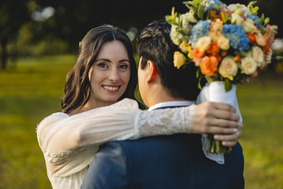 Fotos Casamento em Fazenda São José Evento em Aracoiaba da Serra SP Casal de Noivos Vanessa e Luiz Carlos Cerimonia de Matrimonio de Dia no Campo ao Ar livre Imagens pelo Fotografo Denis Silveira Especializado em Fotografia de Casamentos