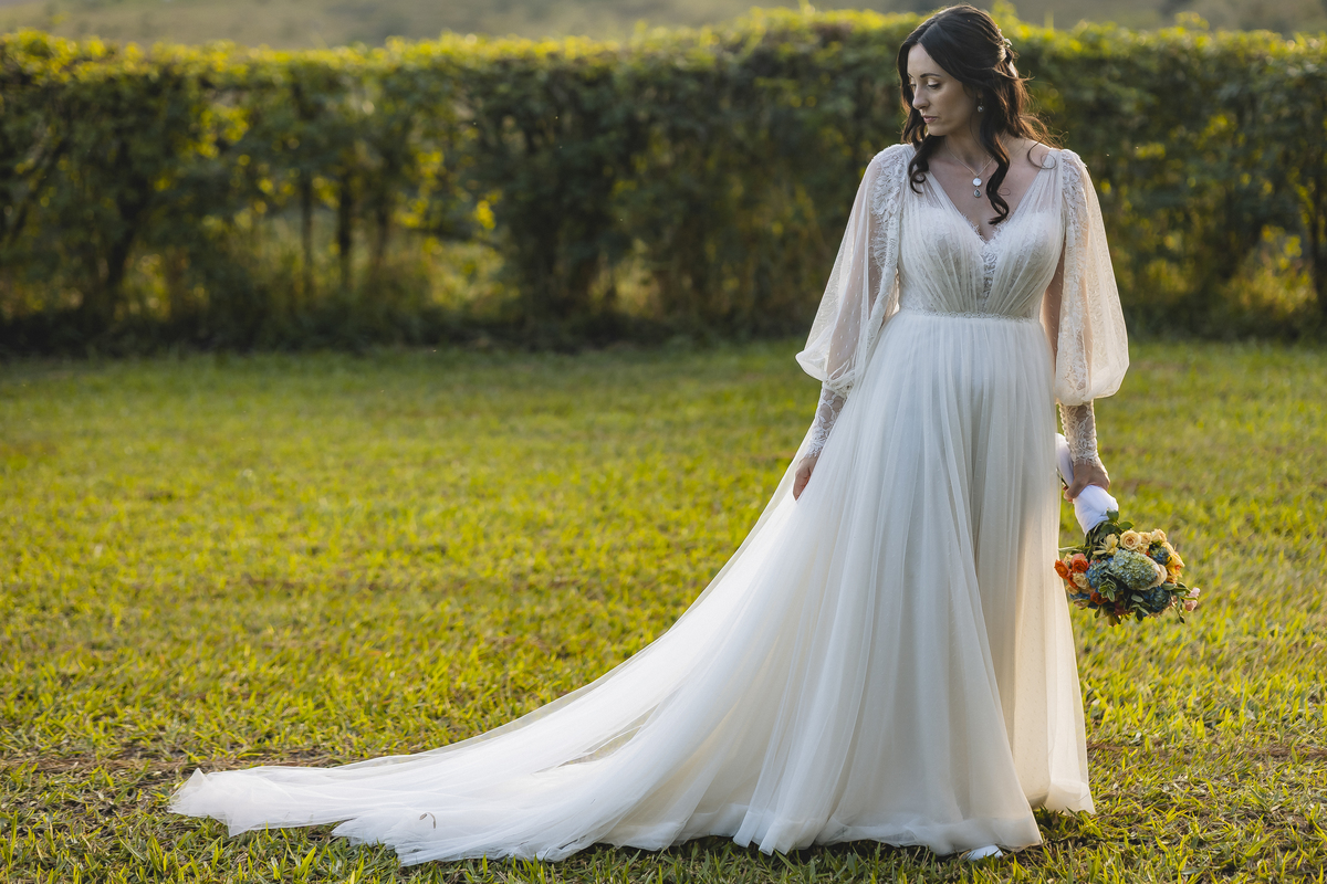 Fotos Casamento em Fazenda São José Evento em Aracoiaba da Serra SP Casal de Noivos Vanessa e Luiz Carlos Cerimonia de Matrimonio de Dia no Campo ao Ar livre Imagens pelo Fotografo Denis Silveira Especializado em Fotografia de Casamentos