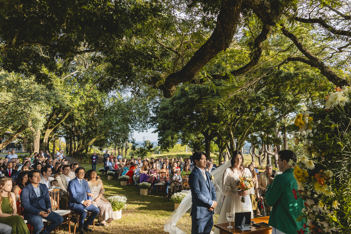 Fotos Casamento em Fazenda São José Evento em Aracoiaba da Serra SP Casal de Noivos Vanessa e Luiz Carlos Cerimonia de Matrimonio de Dia no Campo ao Ar livre Imagens pelo Fotografo Denis Silveira Especializado em Fotografia de Casamentos