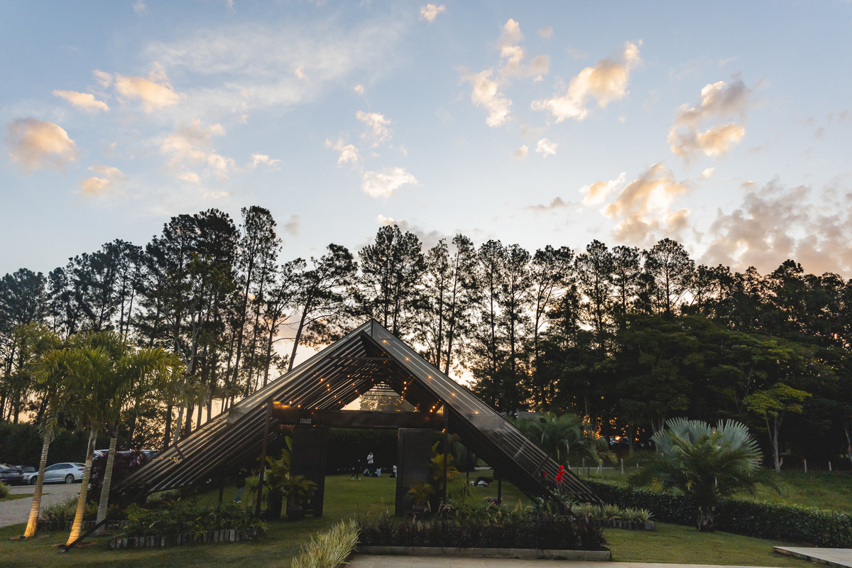 Fotos Casamento em Fazenda São José Evento em Aracoiaba da Serra SP Casal de Noivos Vanessa e Luiz Carlos Cerimonia de Matrimonio de Dia no Campo ao Ar livre Imagens pelo Fotografo Denis Silveira Especializado em Fotografia de Casamentos