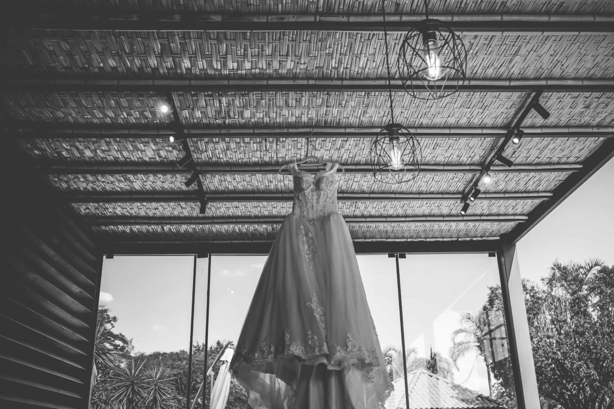 Fotos Casamento Itupeva SP Lagoa Santa Rita Eventos Casal Noivos Caroline e Kaue Casamento ao Ar Livre imagens pelo Fotografo Denis Silveira Especializado em Casamentos