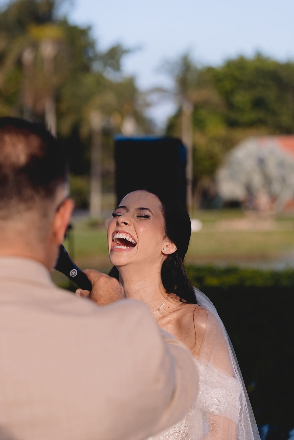Fotos Casamento Itupeva SP Lagoa Santa Rita Eventos Casal Noivos Caroline e Kaue Casamento ao Ar Livre imagens pelo Fotografo Denis Silveira Especializado em Casamentos
