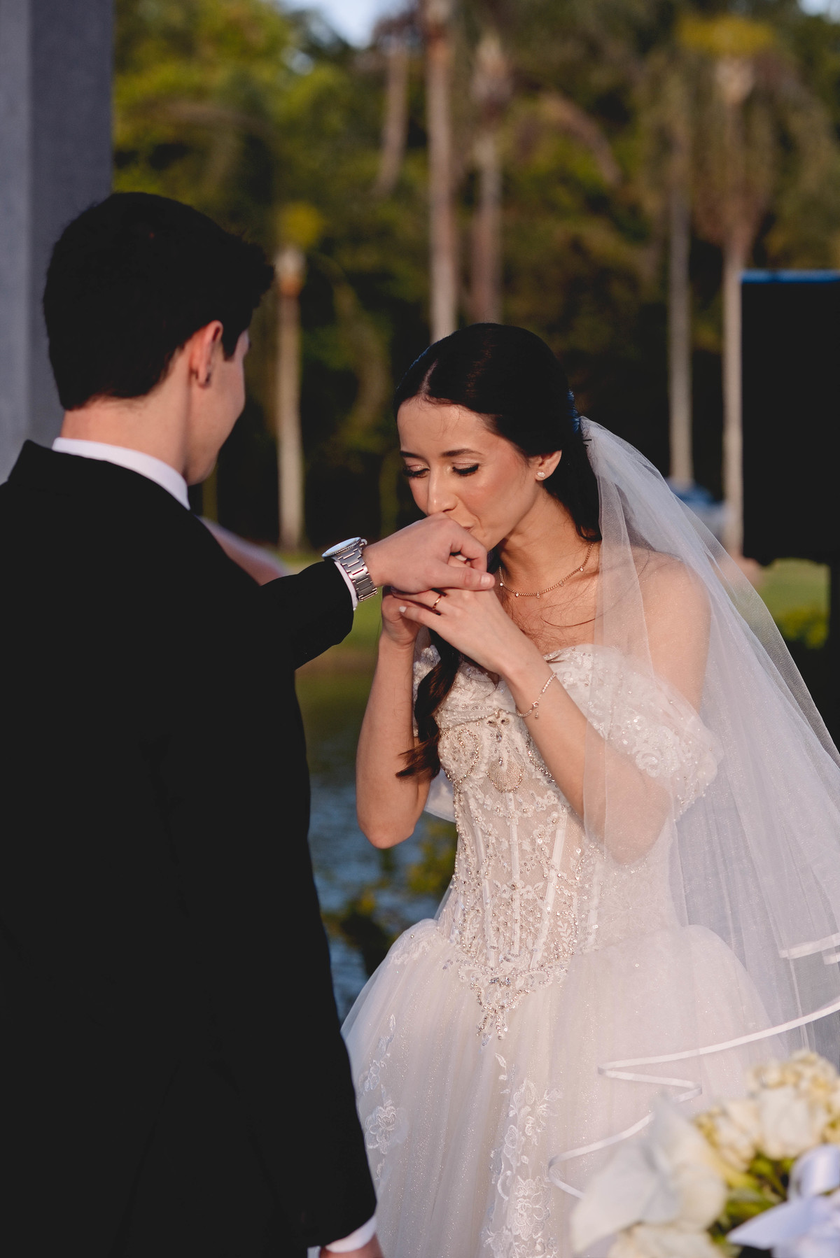 Fotos Casamento Itupeva SP Lagoa Santa Rita Eventos Casal Noivos Caroline e Kaue Casamento ao Ar Livre imagens pelo Fotografo Denis Silveira Especializado em Casamentos