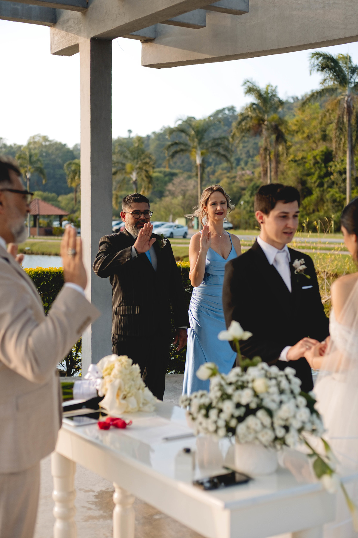 Fotos Casamento Itupeva SP Lagoa Santa Rita Eventos Casal Noivos Caroline e Kaue Casamento ao Ar Livre imagens pelo Fotografo Denis Silveira Especializado em Casamentos