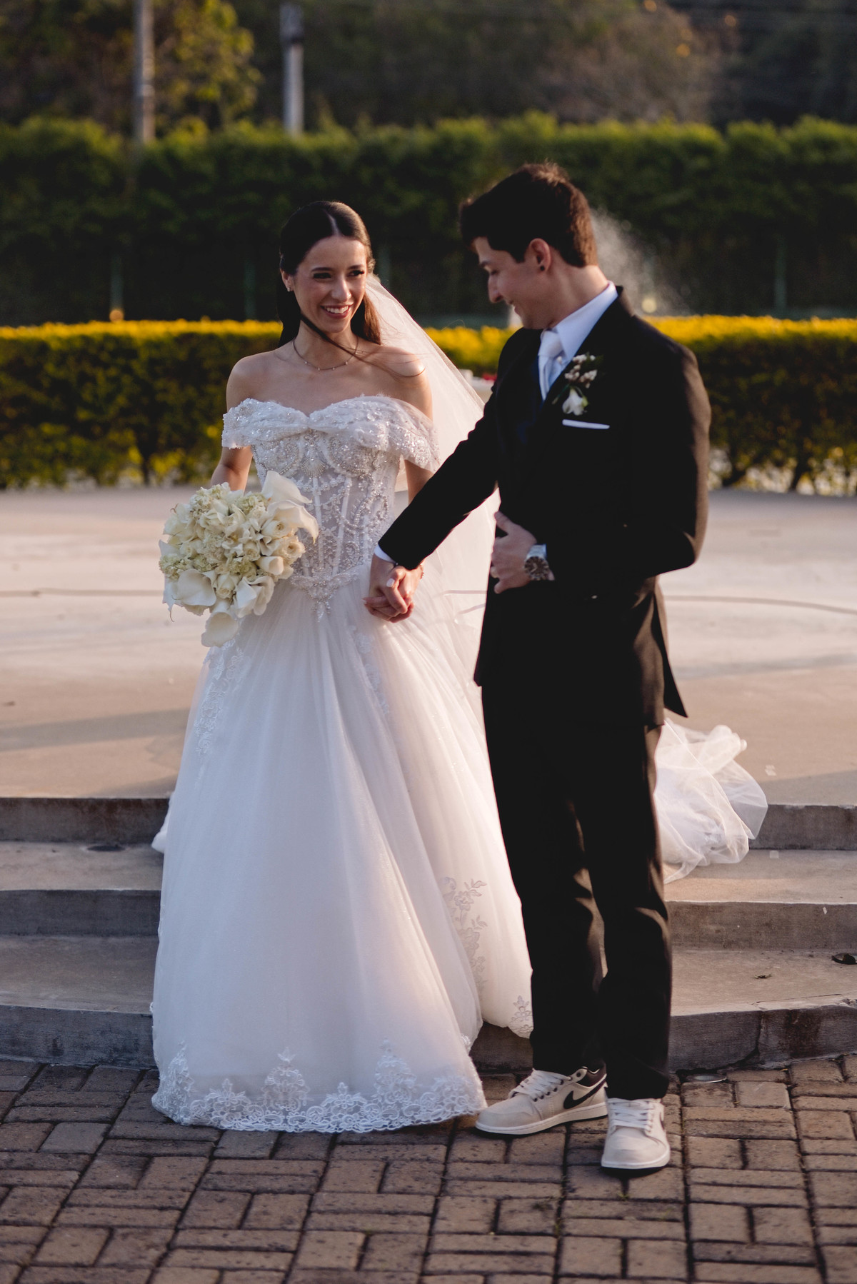 Fotos Casamento Itupeva SP Lagoa Santa Rita Eventos Casal Noivos Caroline e Kaue Casamento ao Ar Livre imagens pelo Fotografo Denis Silveira Especializado em Casamentos