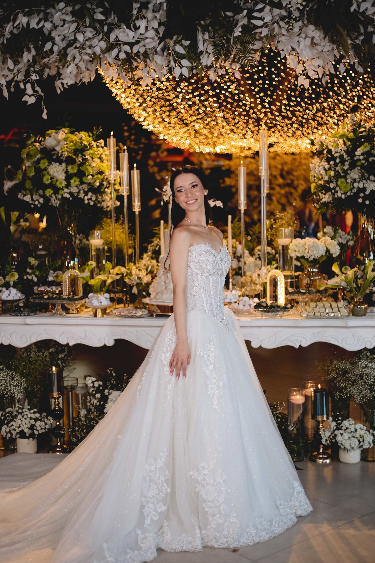 Fotos Casamento Itupeva SP Lagoa Santa Rita Eventos Casal Noivos Caroline e Kaue Casamento ao Ar Livre imagens pelo Fotografo Denis Silveira Especializado em Casamentos