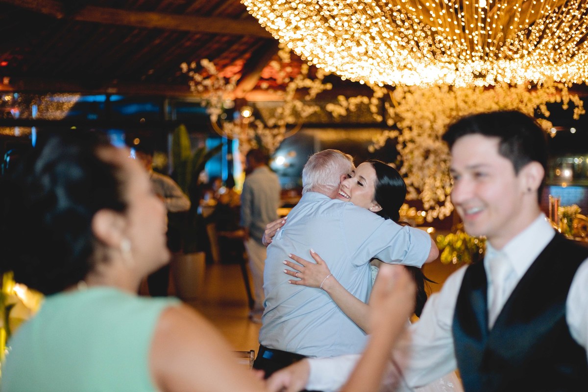 Fotos Casamento Itupeva SP Lagoa Santa Rita Eventos Casal Noivos Caroline e Kaue Casamento ao Ar Livre imagens pelo Fotografo Denis Silveira Especializado em Casamentos