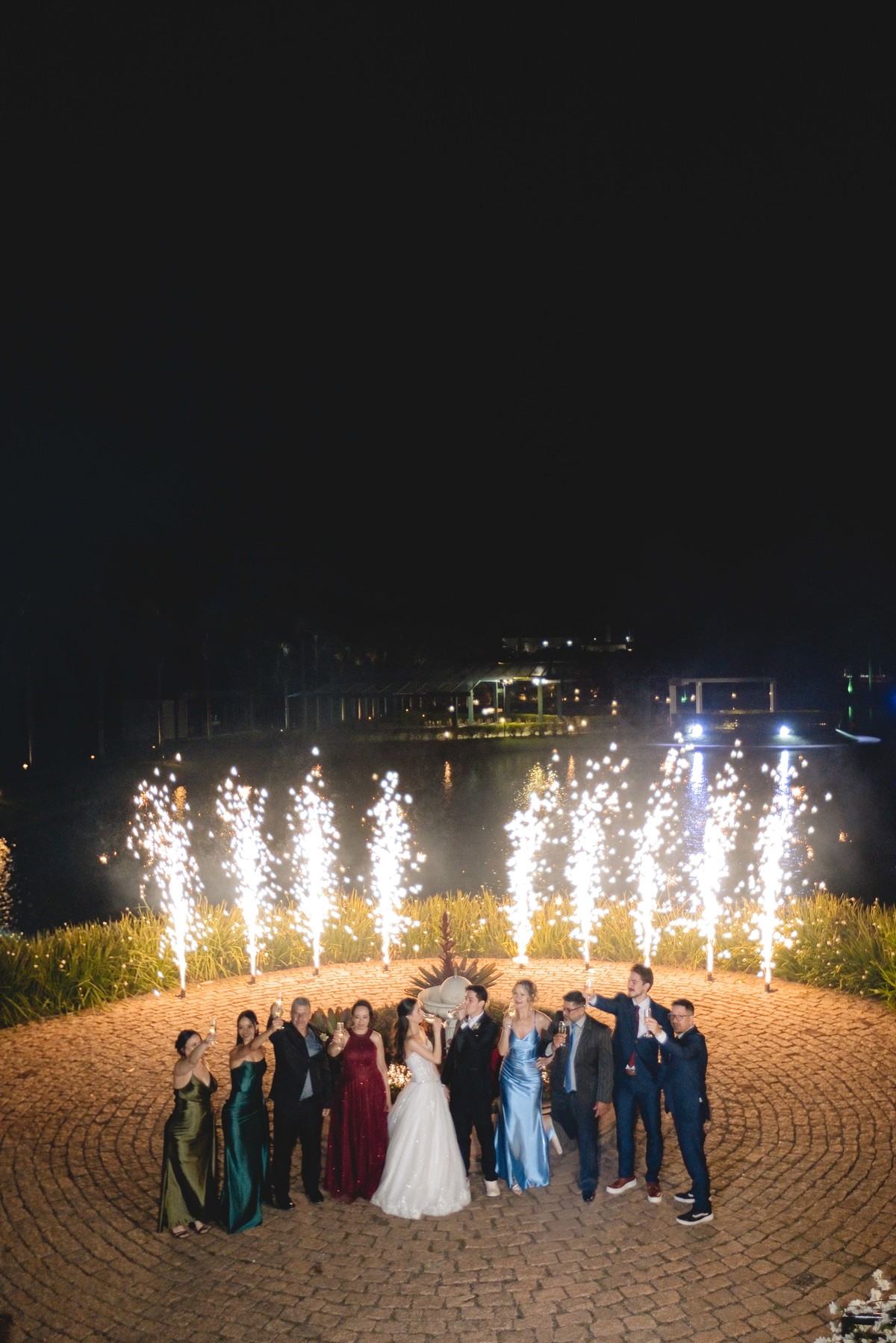 Fotos Casamento Itupeva SP Lagoa Santa Rita Eventos Casal Noivos Caroline e Kaue Casamento ao Ar Livre imagens pelo Fotografo Denis Silveira Especializado em Casamentos