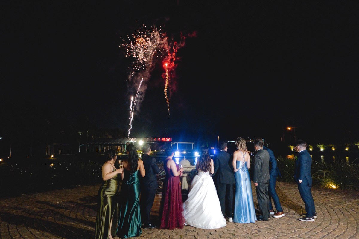 Fotos Casamento Itupeva SP Lagoa Santa Rita Eventos Casal Noivos Caroline e Kaue Casamento ao Ar Livre imagens pelo Fotografo Denis Silveira Especializado em Casamentos