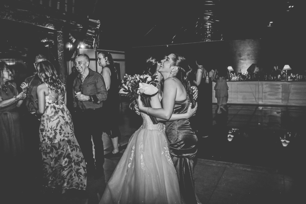 Fotos Casamento Itupeva SP Lagoa Santa Rita Eventos Casal Noivos Caroline e Kaue Casamento ao Ar Livre imagens pelo Fotografo Denis Silveira Especializado em Casamentos