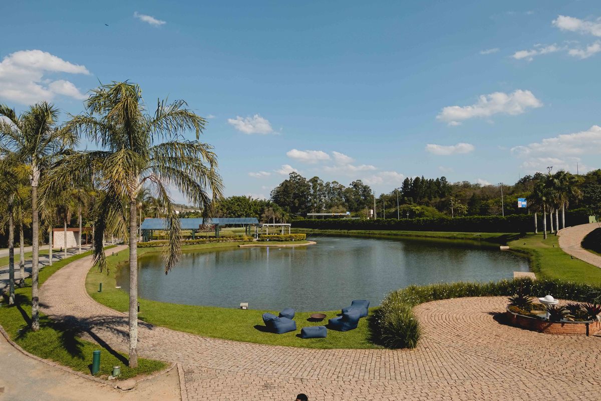 Fotos Casamento Itupeva SP Lagoa Santa Rita Eventos Casal Noivos Caroline e Kaue Casamento ao Ar Livre imagens pelo Fotografo Denis Silveira Especializado em Casamentos