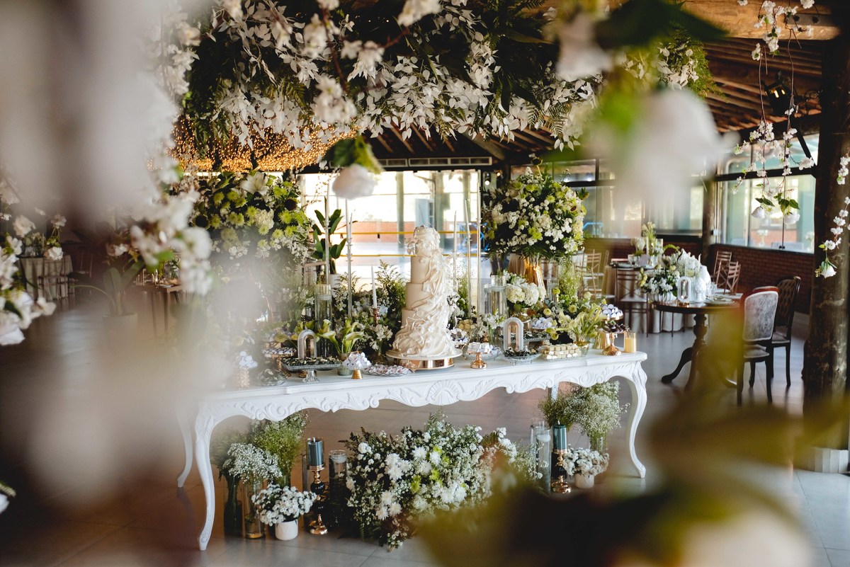 Fotos Casamento Itupeva SP Lagoa Santa Rita Eventos Casal Noivos Caroline e Kaue Casamento ao Ar Livre imagens pelo Fotografo Denis Silveira Especializado em Casamentos
