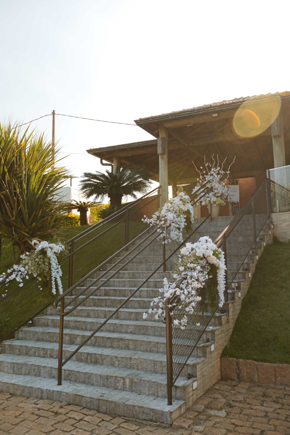 Fotos Casamento Itupeva SP Lagoa Santa Rita Eventos Casal Noivos Caroline e Kaue Casamento ao Ar Livre imagens pelo Fotografo Denis Silveira Especializado em Casamentos