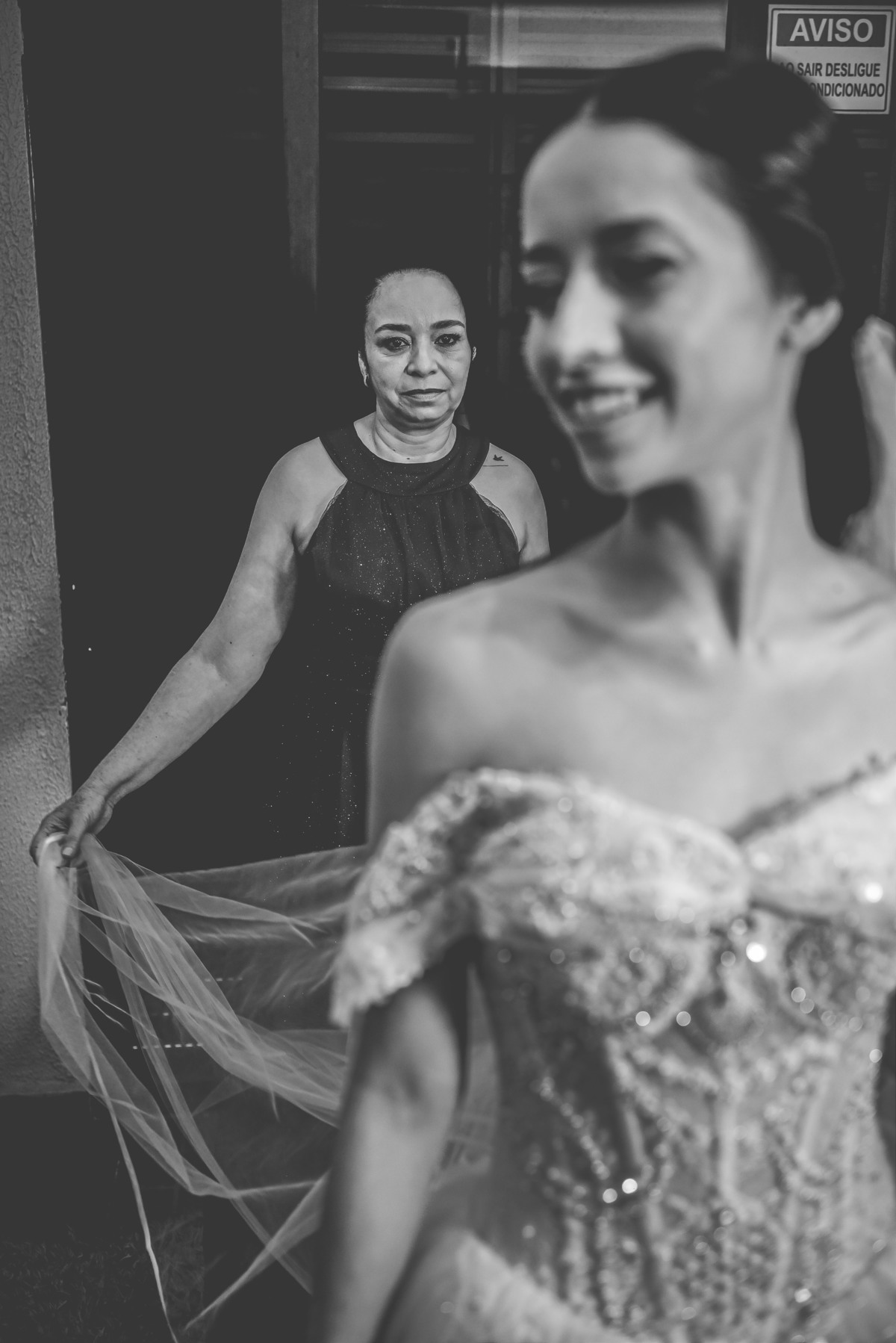 Fotos Casamento Itupeva SP Lagoa Santa Rita Eventos Casal Noivos Caroline e Kaue Casamento ao Ar Livre imagens pelo Fotografo Denis Silveira Especializado em Casamentos