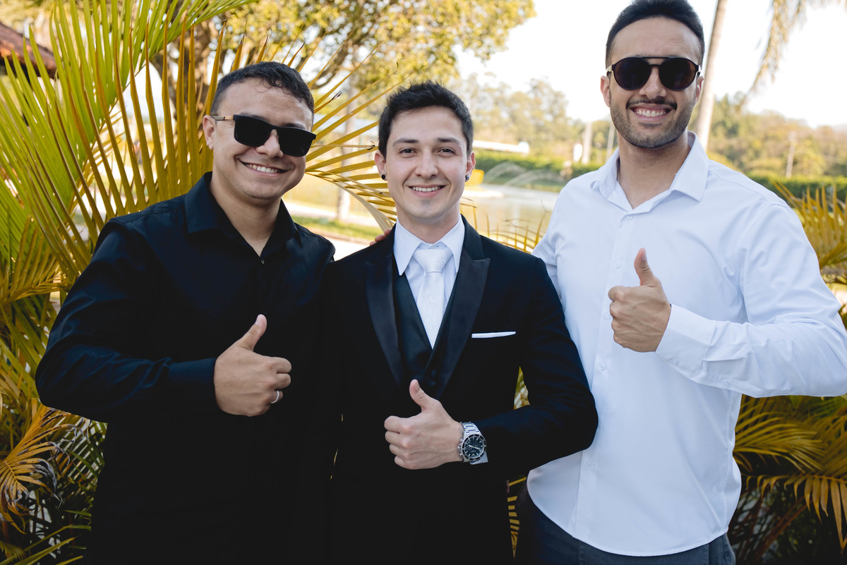 Fotos Casamento Itupeva SP Lagoa Santa Rita Eventos Casal Noivos Caroline e Kaue Casamento ao Ar Livre imagens pelo Fotografo Denis Silveira Especializado em Casamentos