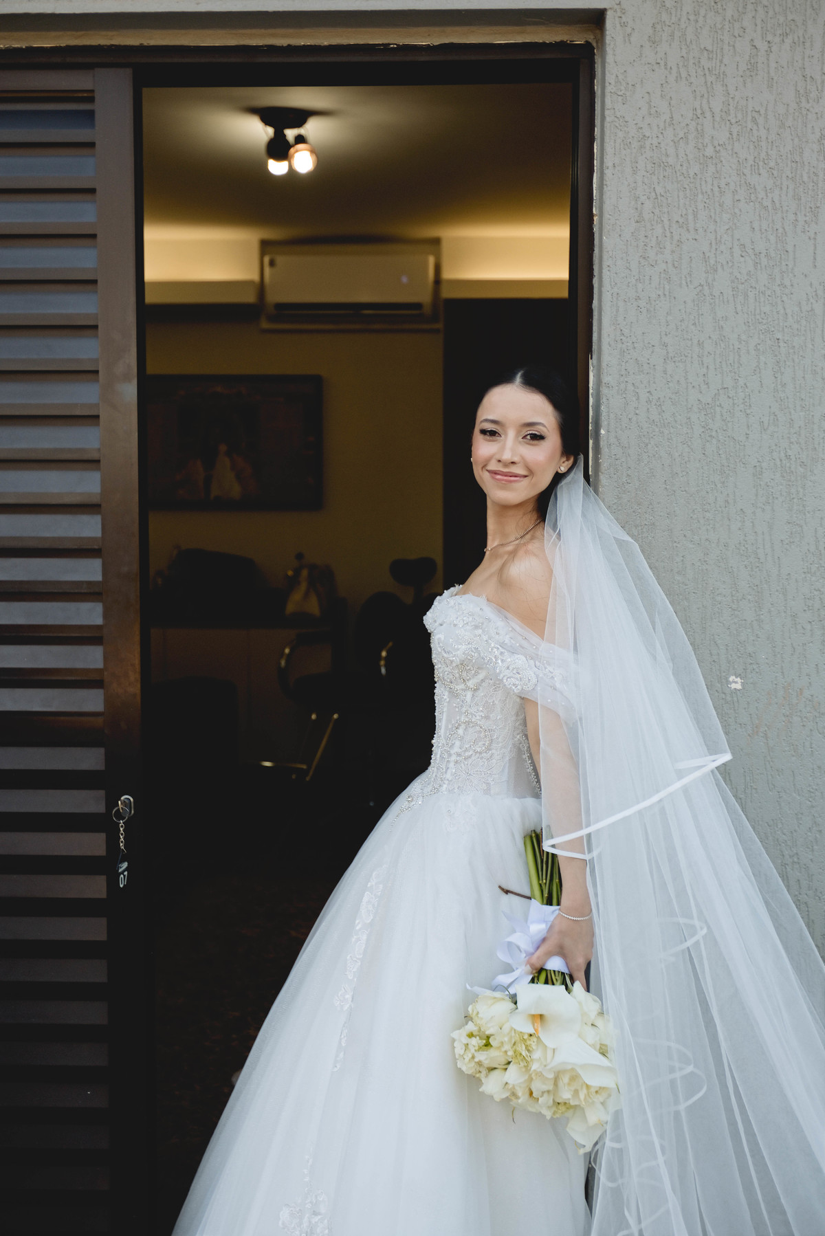 Fotos Casamento Itupeva SP Lagoa Santa Rita Eventos Casal Noivos Caroline e Kaue Casamento ao Ar Livre imagens pelo Fotografo Denis Silveira Especializado em Casamentos