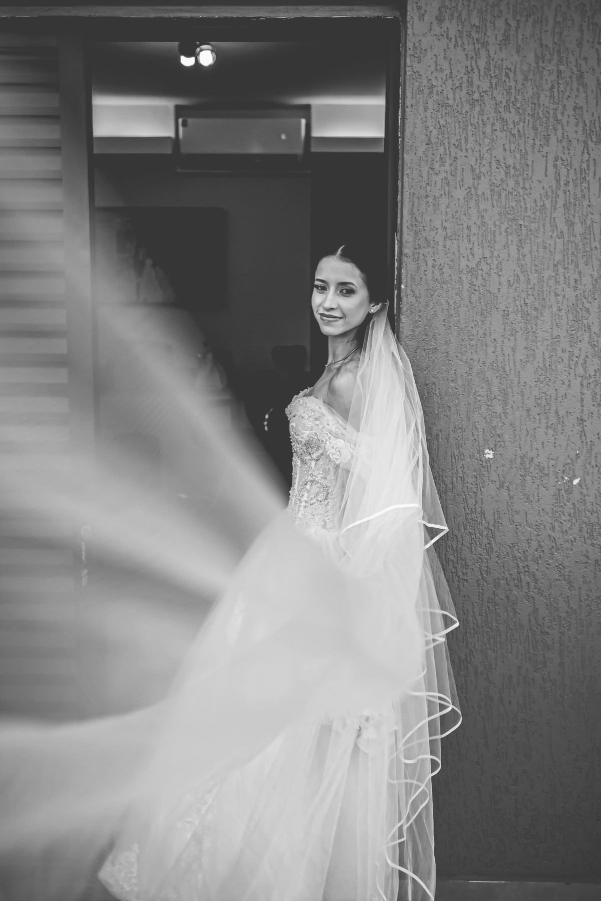 Fotos Casamento Itupeva SP Lagoa Santa Rita Eventos Casal Noivos Caroline e Kaue Casamento ao Ar Livre imagens pelo Fotografo Denis Silveira Especializado em Casamentos