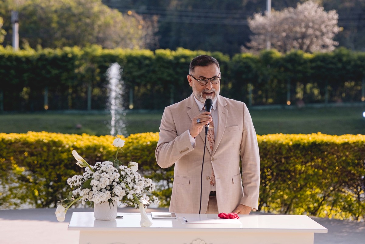 Fotos Casamento Itupeva SP Lagoa Santa Rita Eventos Casal Noivos Caroline e Kaue Casamento ao Ar Livre imagens pelo Fotografo Denis Silveira Especializado em Casamentos