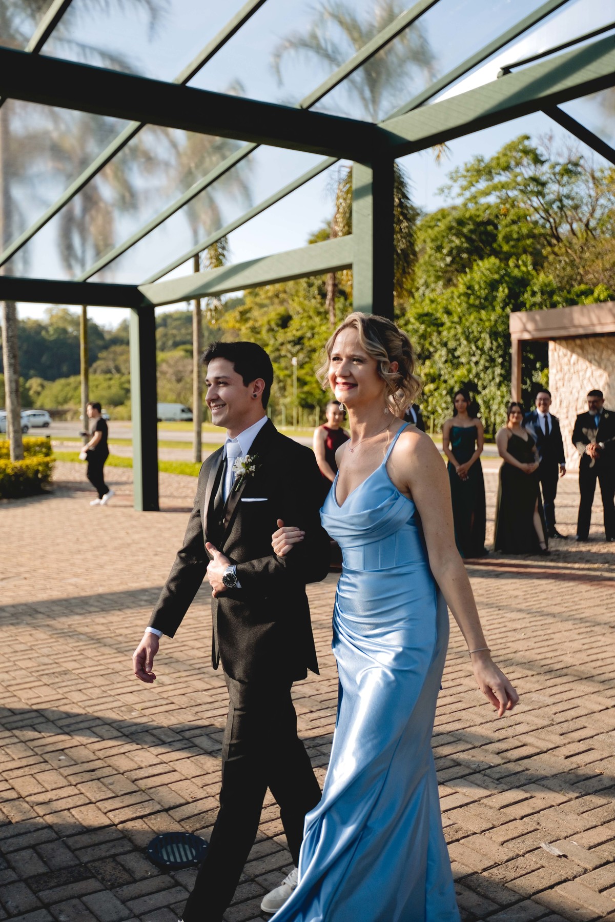 Fotos Casamento Itupeva SP Lagoa Santa Rita Eventos Casal Noivos Caroline e Kaue Casamento ao Ar Livre imagens pelo Fotografo Denis Silveira Especializado em Casamentos