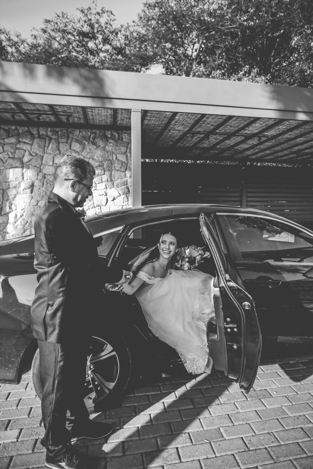 Fotos Casamento Itupeva SP Lagoa Santa Rita Eventos Casal Noivos Caroline e Kaue Casamento ao Ar Livre imagens pelo Fotografo Denis Silveira Especializado em Casamentos