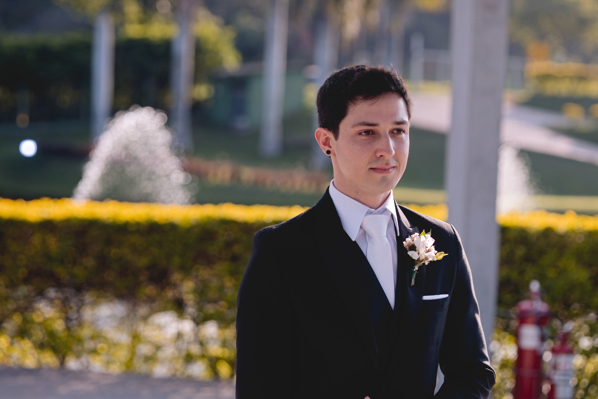 Fotos Casamento Itupeva SP Lagoa Santa Rita Eventos Casal Noivos Caroline e Kaue Casamento ao Ar Livre imagens pelo Fotografo Denis Silveira Especializado em Casamentos