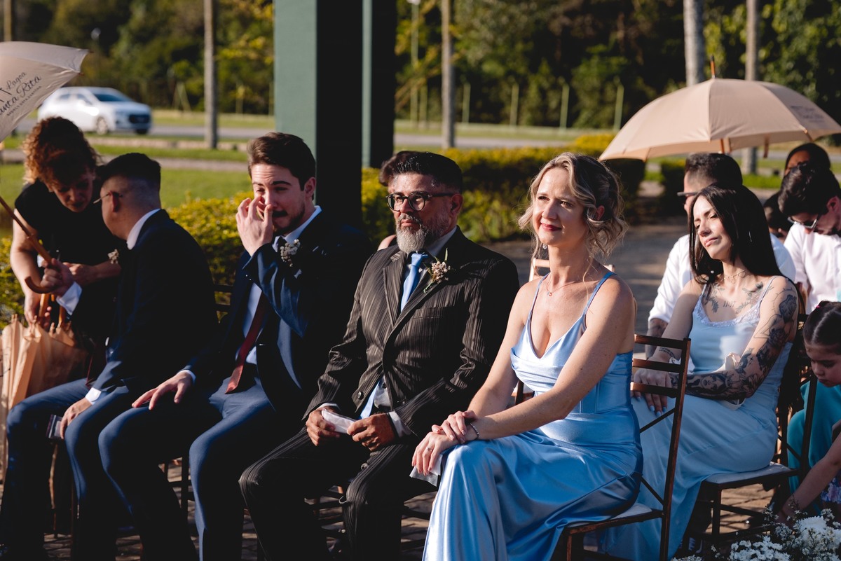 Fotos Casamento Itupeva SP Lagoa Santa Rita Eventos Casal Noivos Caroline e Kaue Casamento ao Ar Livre imagens pelo Fotografo Denis Silveira Especializado em Casamentos