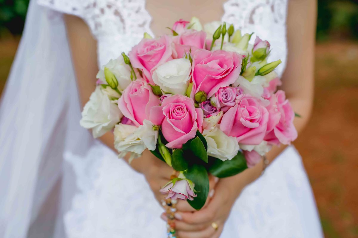 o buque da noiva leticia