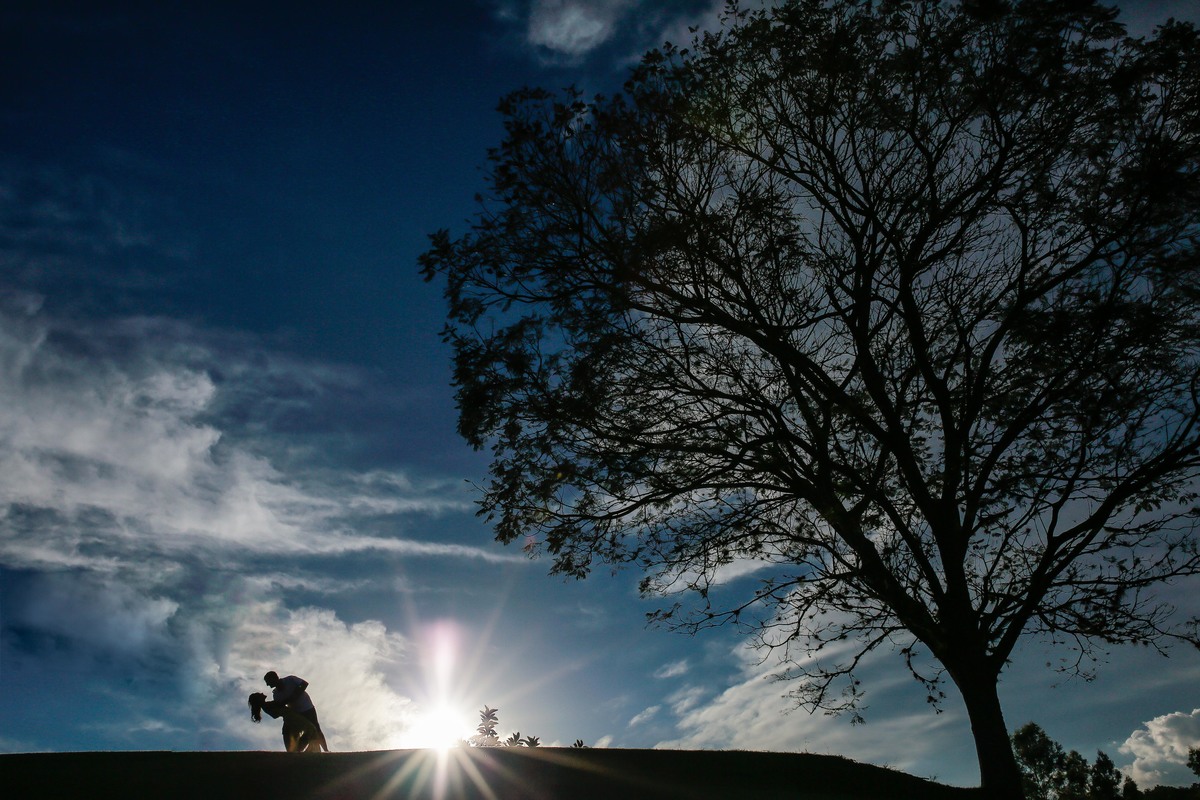 ensaio pre wedding de casal em hotel fazenda duas marias em jaguariuna sp fotografia por Denis Silveira