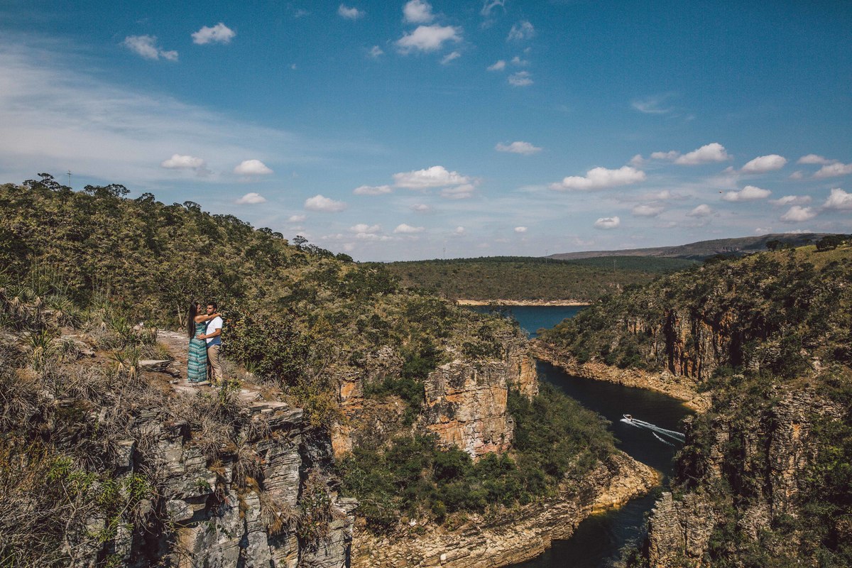 ensaio pré casamento dayane e mauricio em capitolio minas gerais fotografia de casal fotografo de casamentos denis silveira fotografia