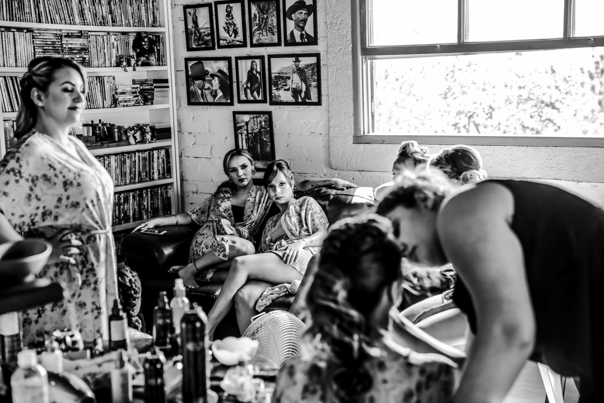 fotografia de casamento na roça em fazenda em caconde sp casal de noivos taina e carlos fotos pelo fotografo denis silveira especializado em casamentos