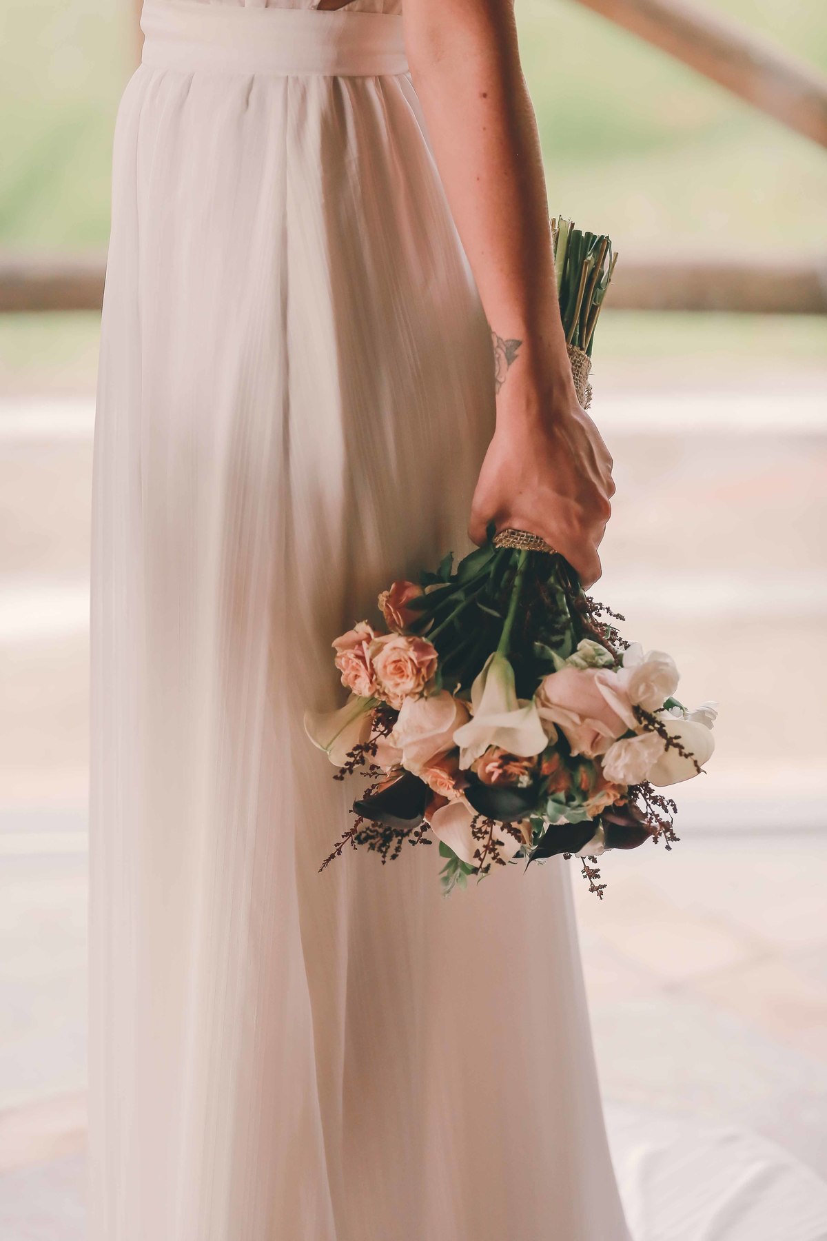 fotografia de casamento na roça em fazenda em caconde sp casal de noivos taina e carlos fotos pelo fotografo denis silveira especializado em casamentos